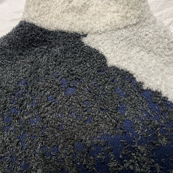 Lululemon Wool Turtleneck - Picture 3 of 4